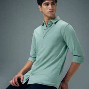 P828LakeGreen_1 Men Solid Regular Fit Spread Collar Casual Shirt with COTFLEX