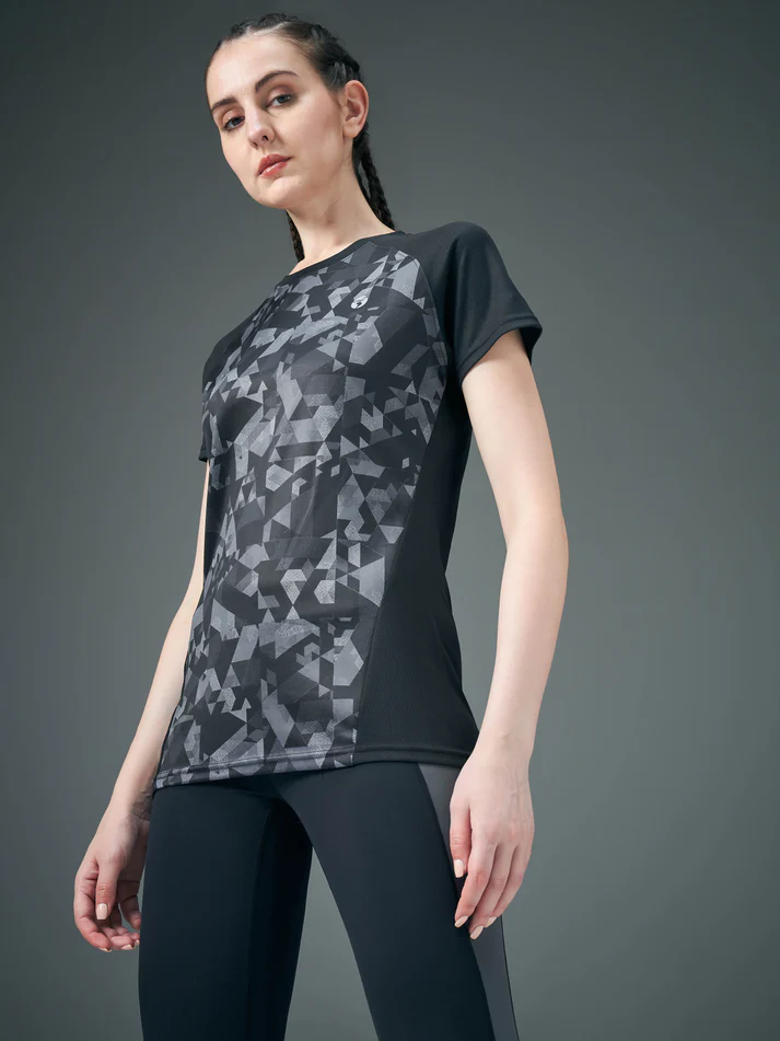 Women Abstract Print Slim Fit Crew Neck T-shirt with TECHNO COOL+