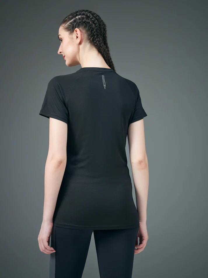 Women Abstract Print Slim Fit Crew Neck T-shirt with TECHNO COOL+ - Image 4